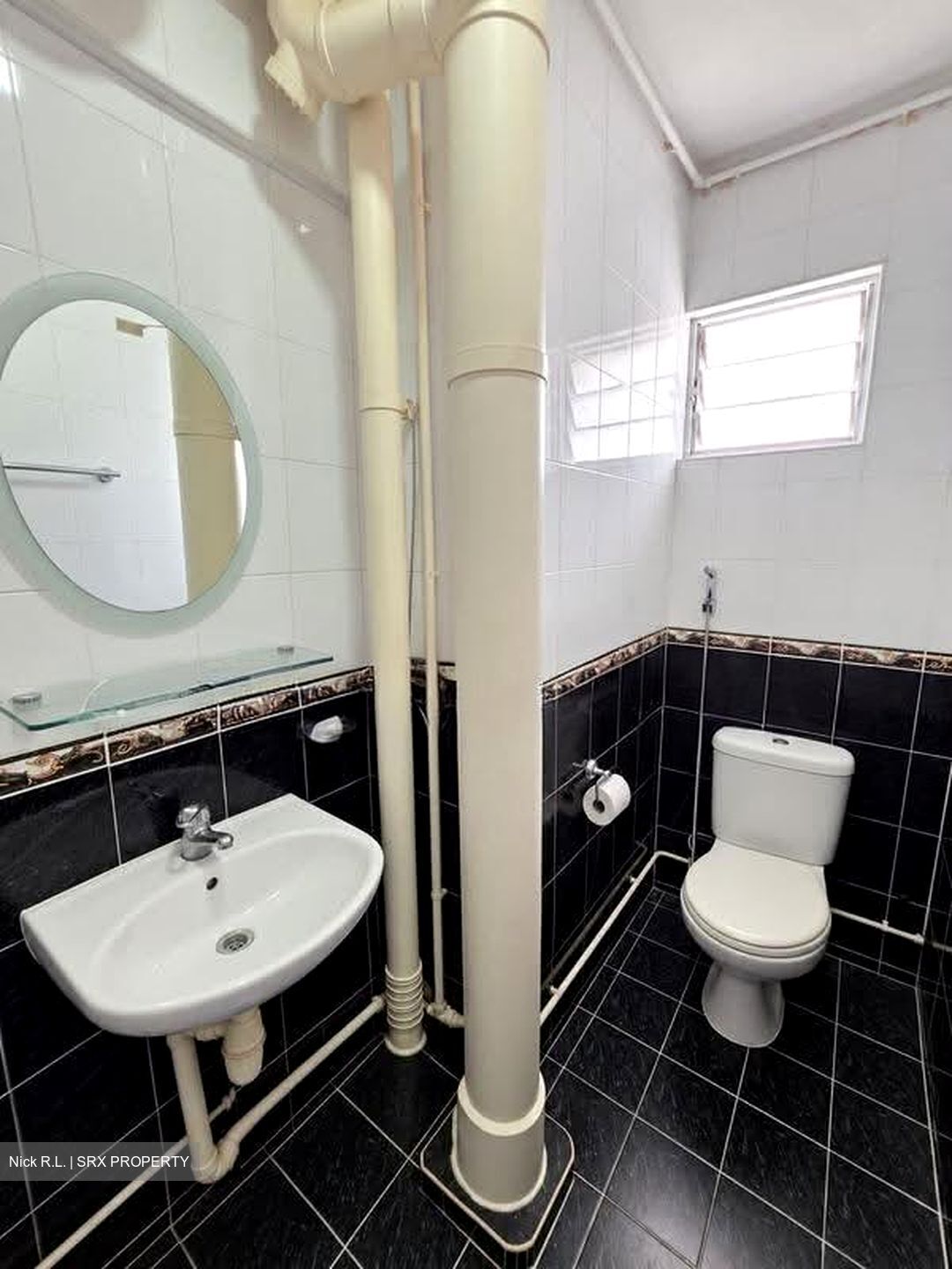 Blk 556 Jurong West Street 42 (Jurong West), HDB Executive #630692211